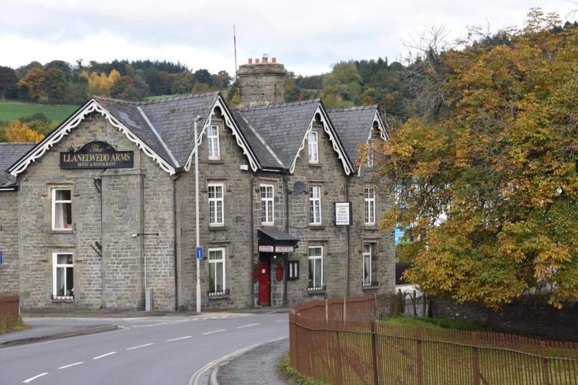 The Llanelwedd Arms Hotel Builth Wells Eksteriør billede