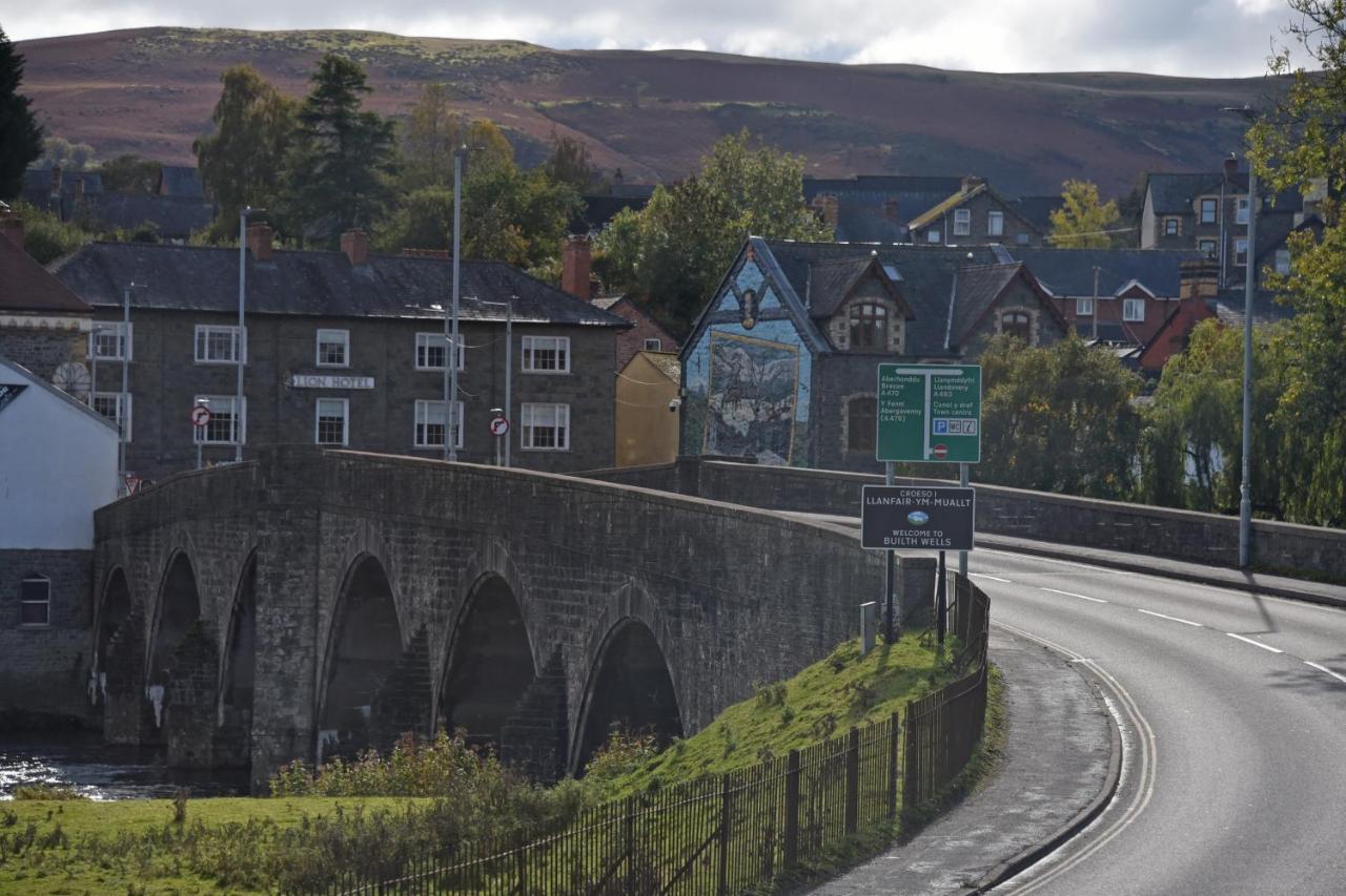 The Llanelwedd Arms Hotel Builth Wells Eksteriør billede