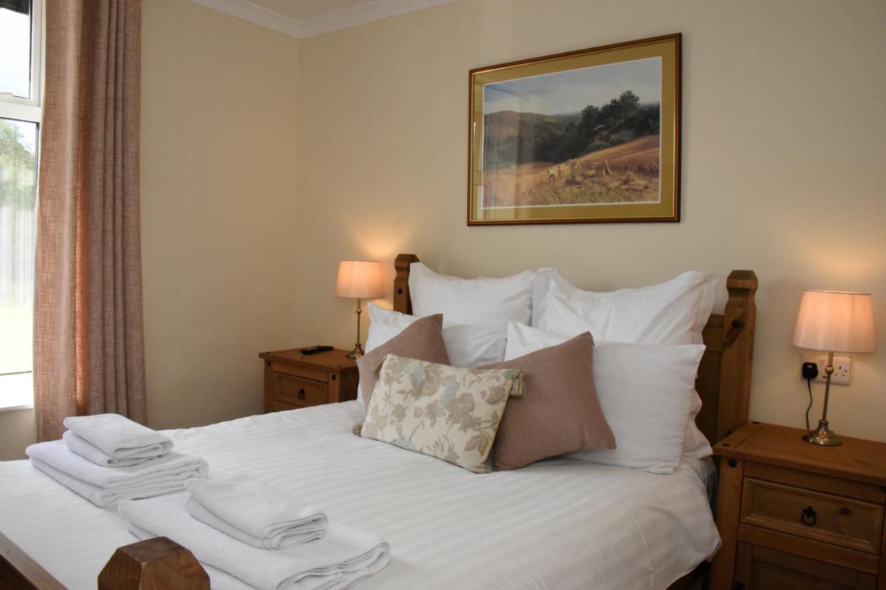 The Llanelwedd Arms Hotel Builth Wells Eksteriør billede