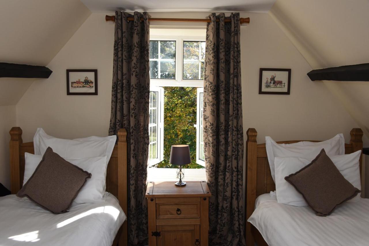 The Llanelwedd Arms Hotel Builth Wells Eksteriør billede