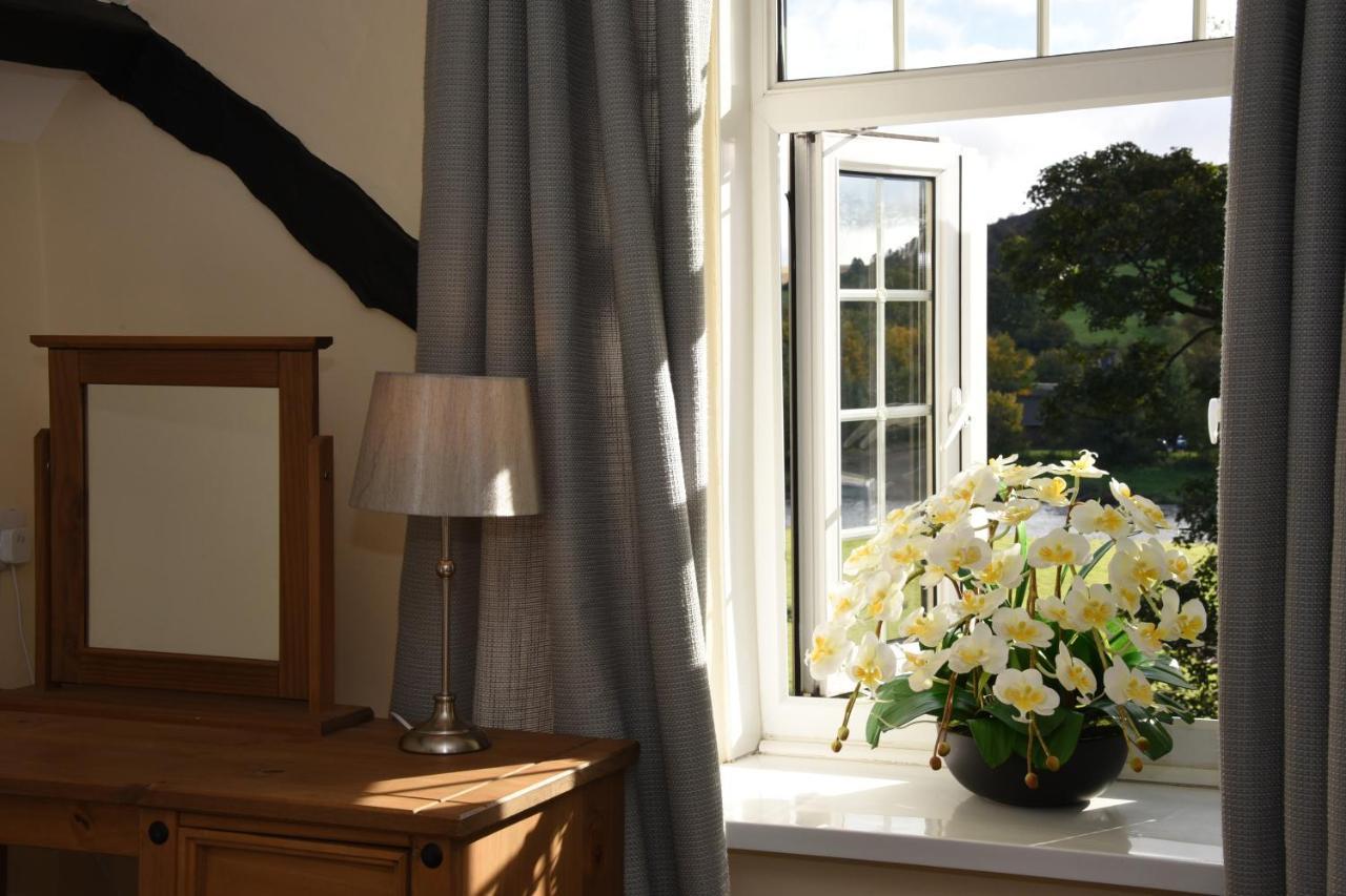 The Llanelwedd Arms Hotel Builth Wells Eksteriør billede