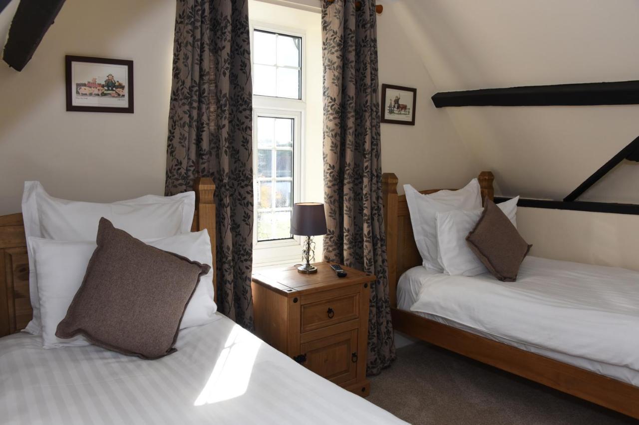 The Llanelwedd Arms Hotel Builth Wells Eksteriør billede