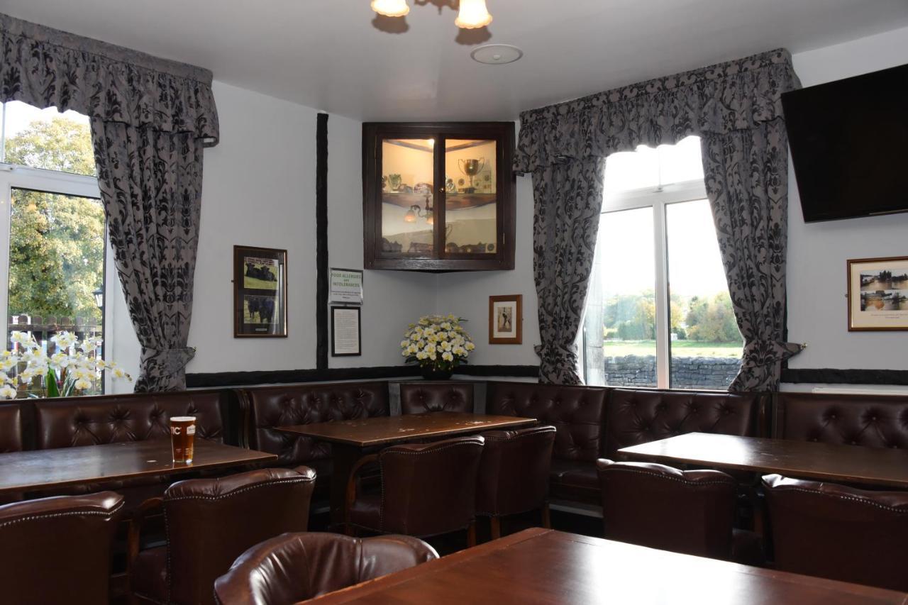 The Llanelwedd Arms Hotel Builth Wells Eksteriør billede
